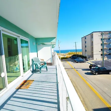 Surfwood 203 Condo