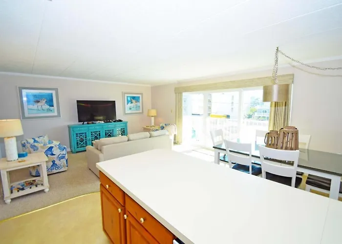 Surfwood 203 Apartment